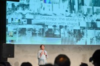 Kristina Bonitz als Speakerin auf der Strat Conf